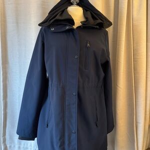 Ralph Lauren Women's Dark Blue Hooded soft shell jacket. Size M